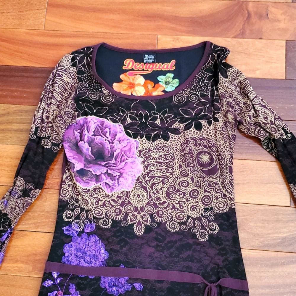 Desigual Long sleeve T shirt.